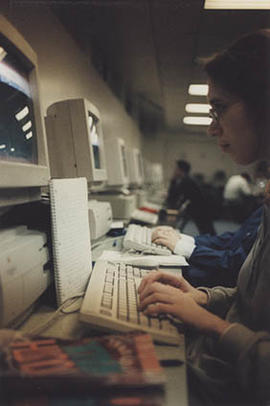 Elizabeth Roosien working in the computer lab