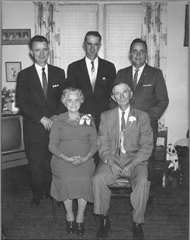 Robert Thompson with his parents and siblings.