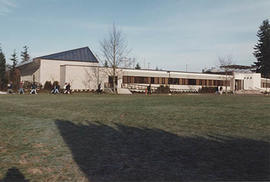 Anna and J. G. Neufeld Science Centre